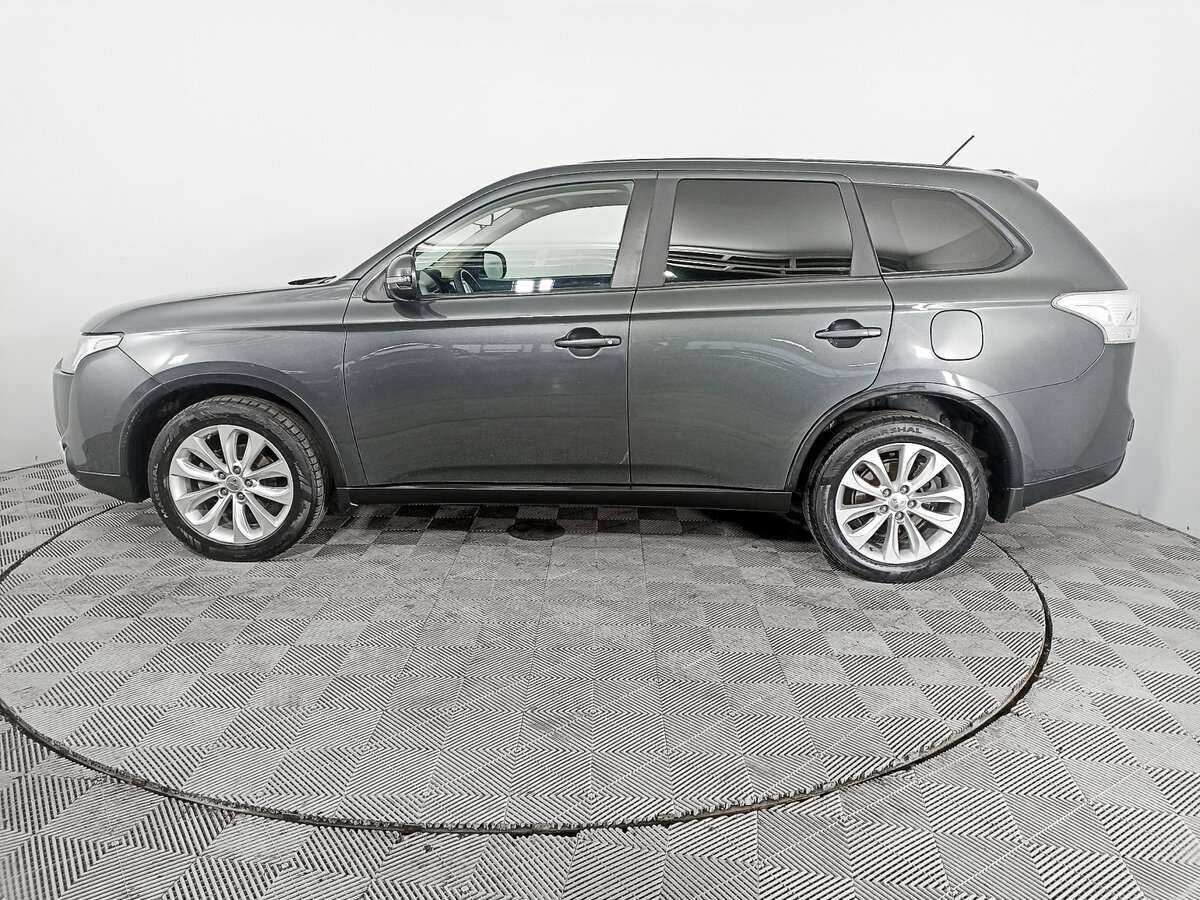 Mitsubishi Outlander с пробегом — 2014 год. Фото: #7