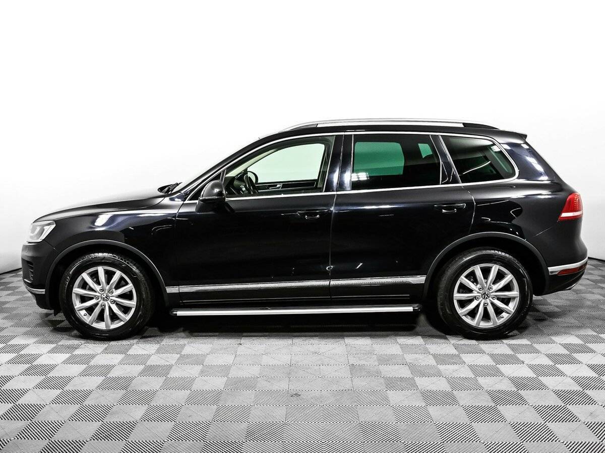 Volkswagen Touareg с пробегом — 2015 год. Фото: #7