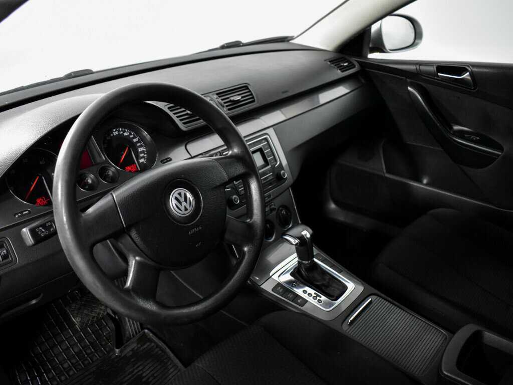 Volkswagen Passat с пробегом — 2008 год. Фото: #4