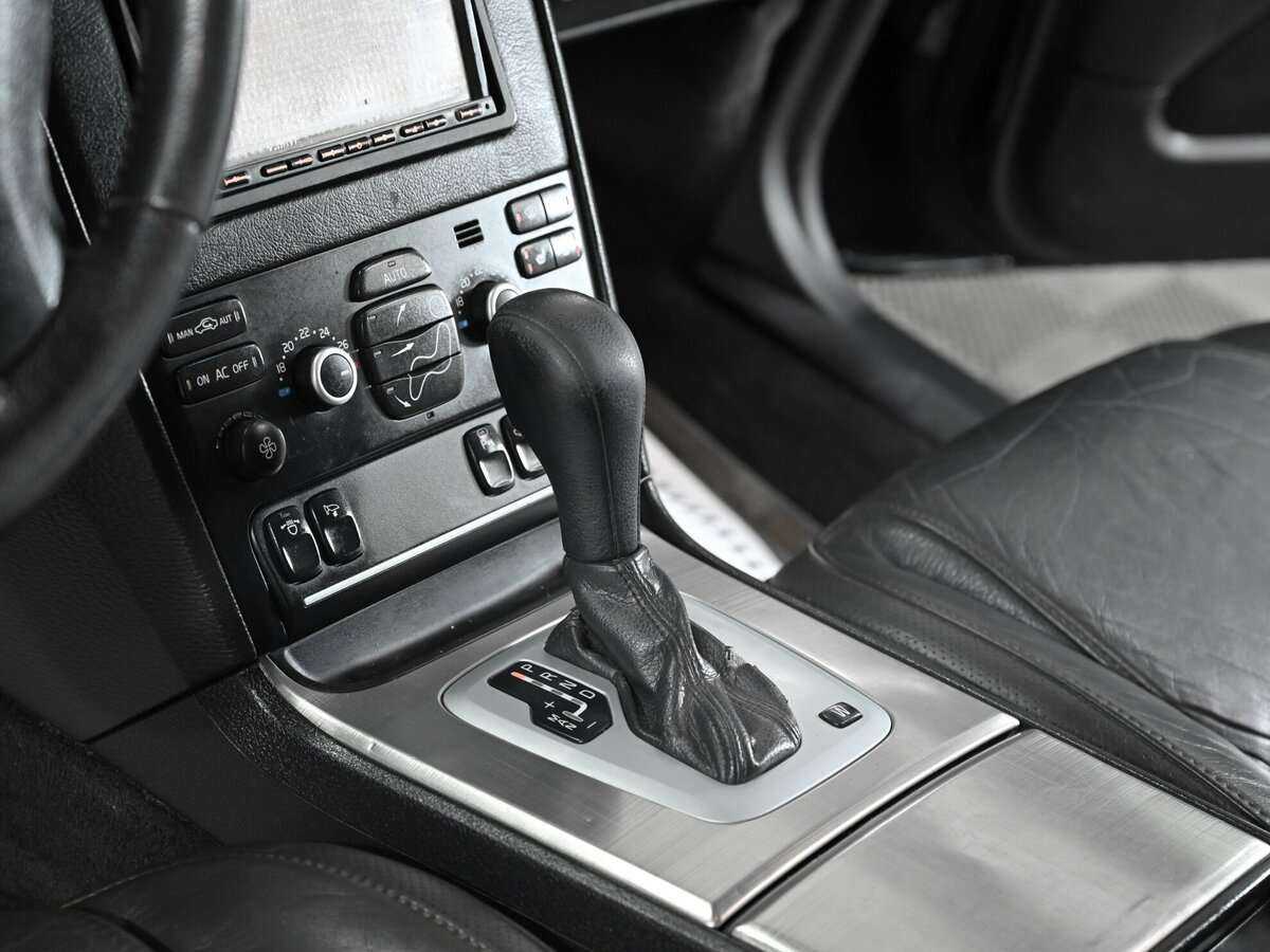 Volvo XC90 с пробегом — 2008 год. Фото: #10