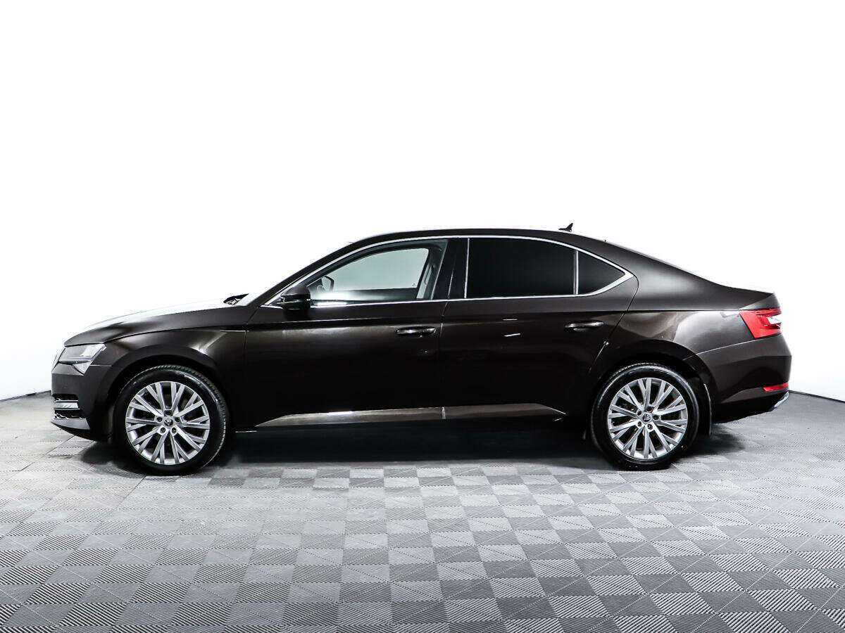 Skoda Superb с пробегом — 2020 год. Фото: #7
