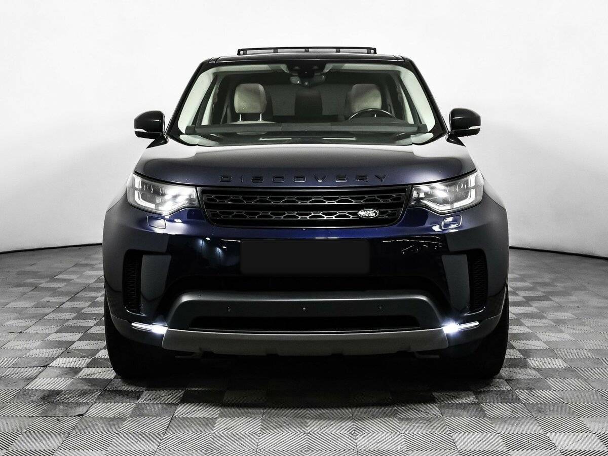 Land Rover Discovery с пробегом — 2018 год. Фото: #1