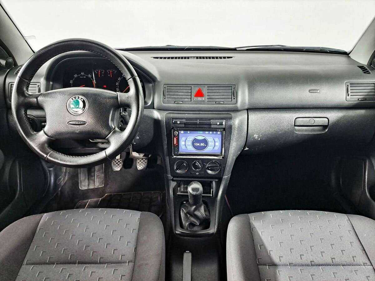 Skoda Octavia с пробегом — 2008 год. Фото: #13
