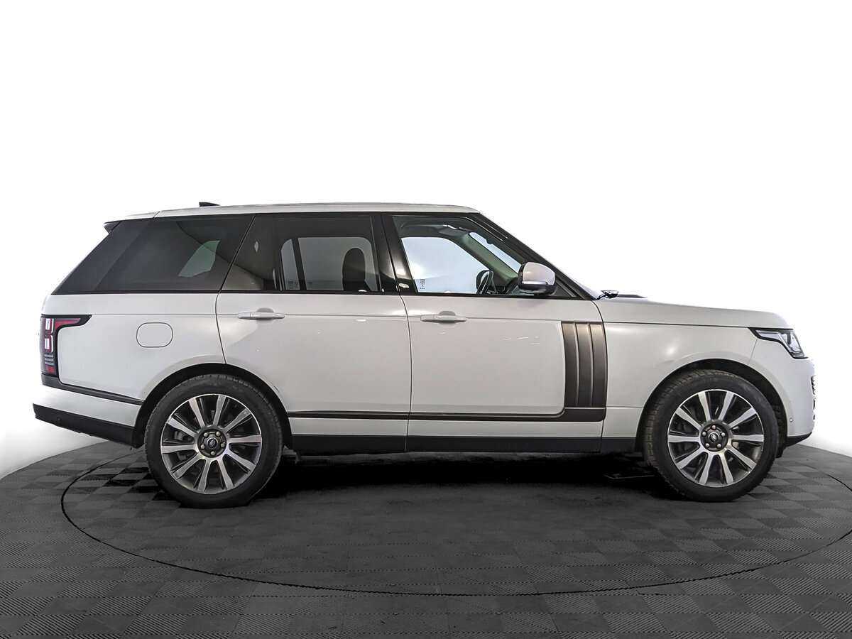 Land Rover Range Rover с пробегом — 2017 год. Фото: #3