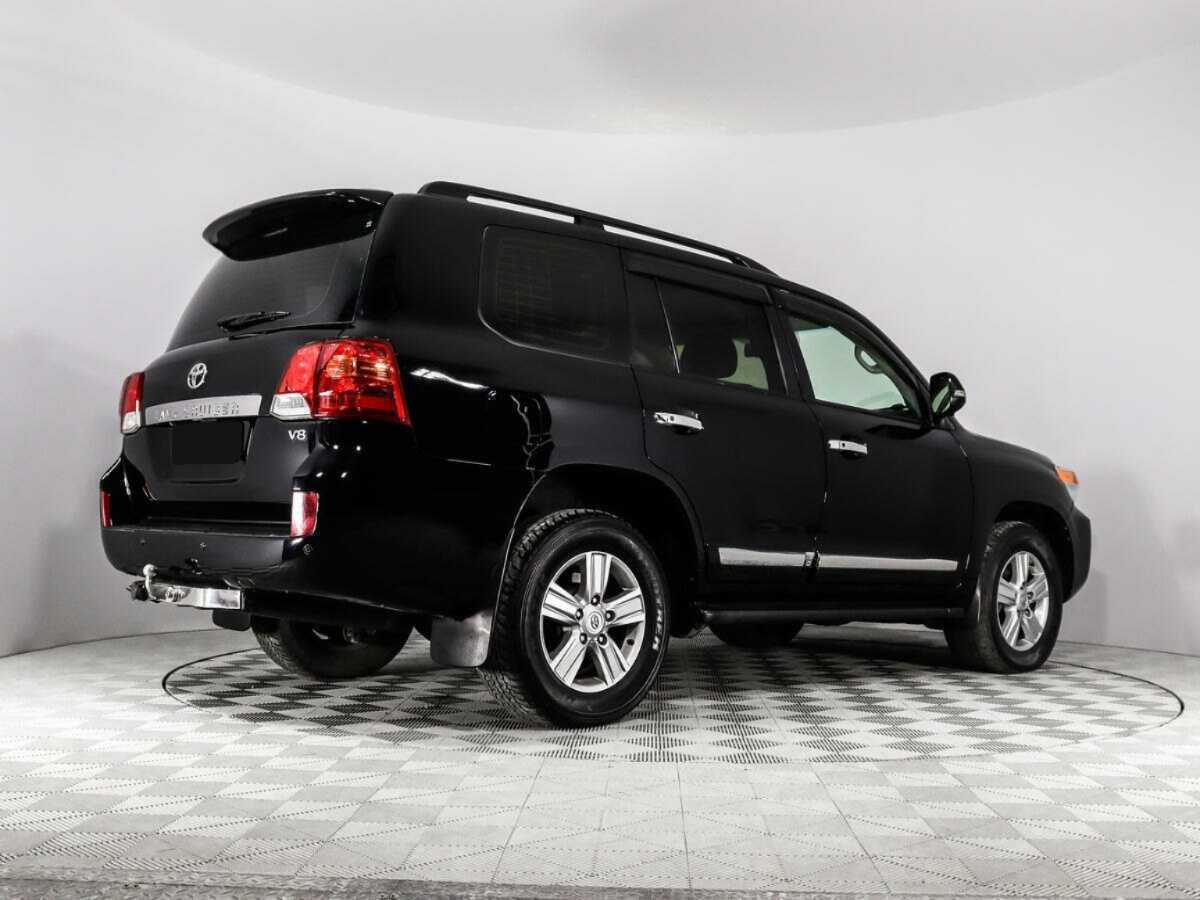Toyota Land Cruiser с пробегом — 2012 год. Фото: #4