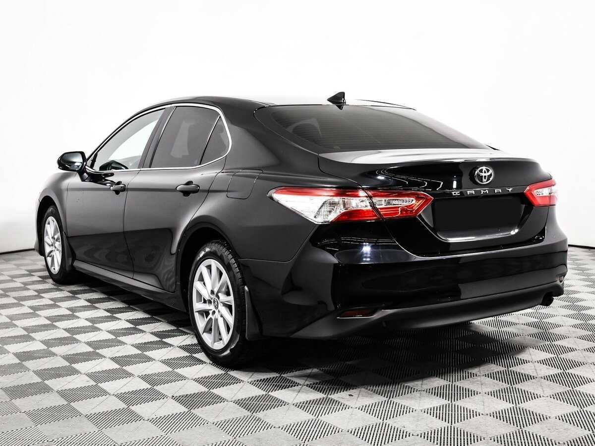 Toyota Camry с пробегом — 2022 год. Фото: #6