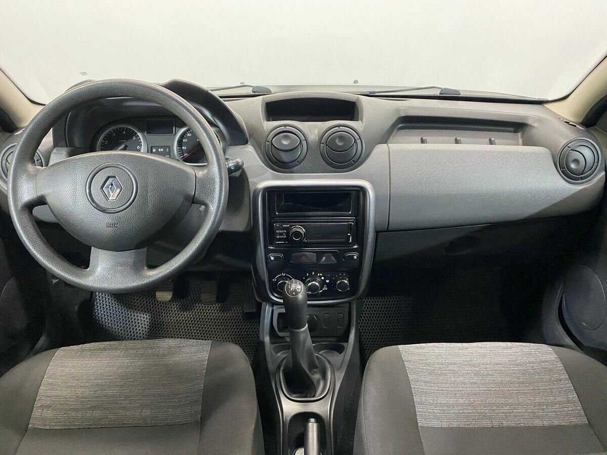 Renault Duster с пробегом — 2014 год. Фото: #8