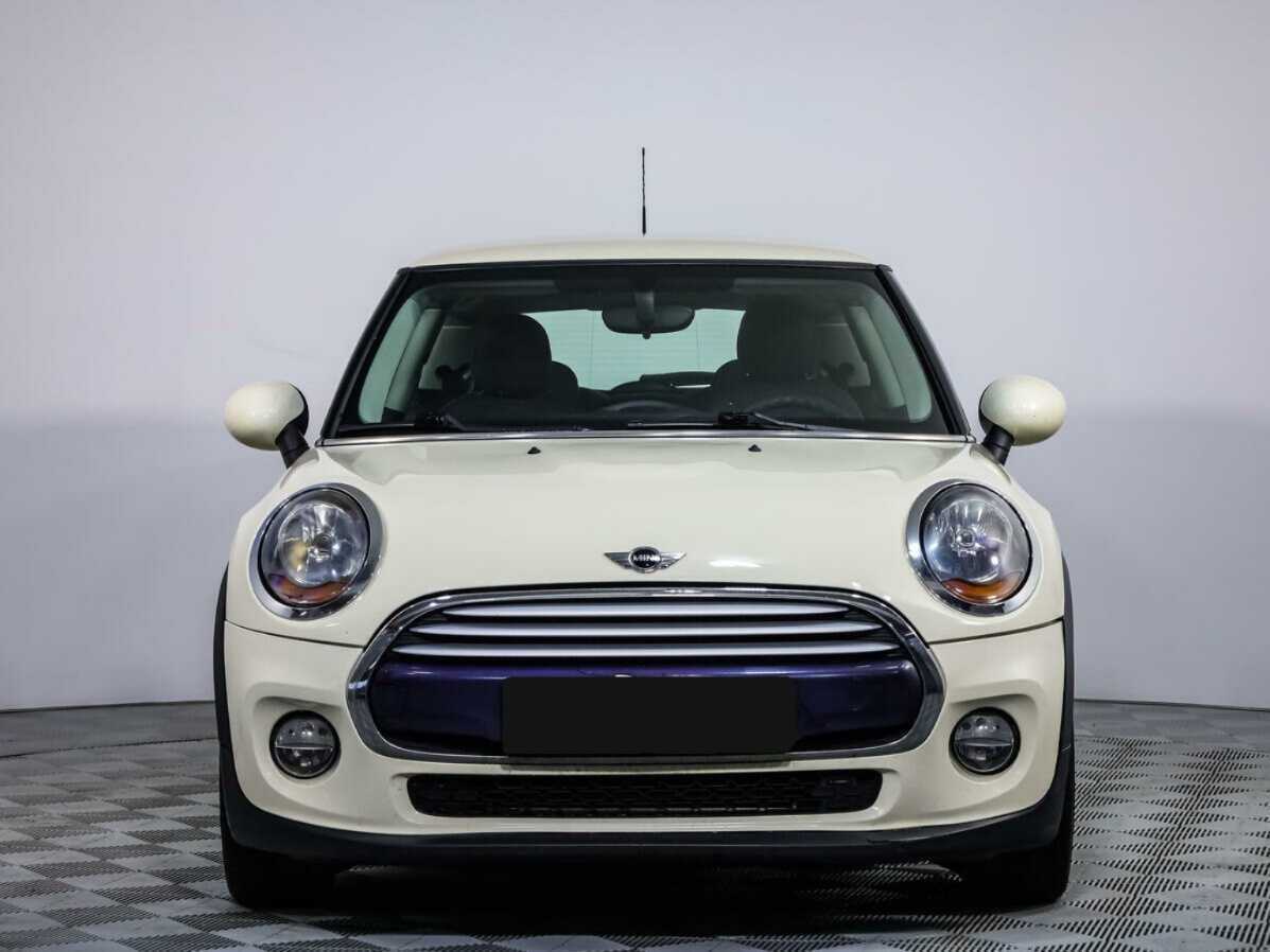 Mini Hatch с пробегом — 2015 год. Фото: #0