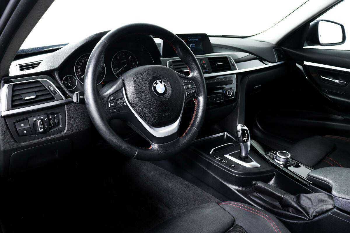 BMW 3 серии с пробегом — 2019 год. Фото: #12