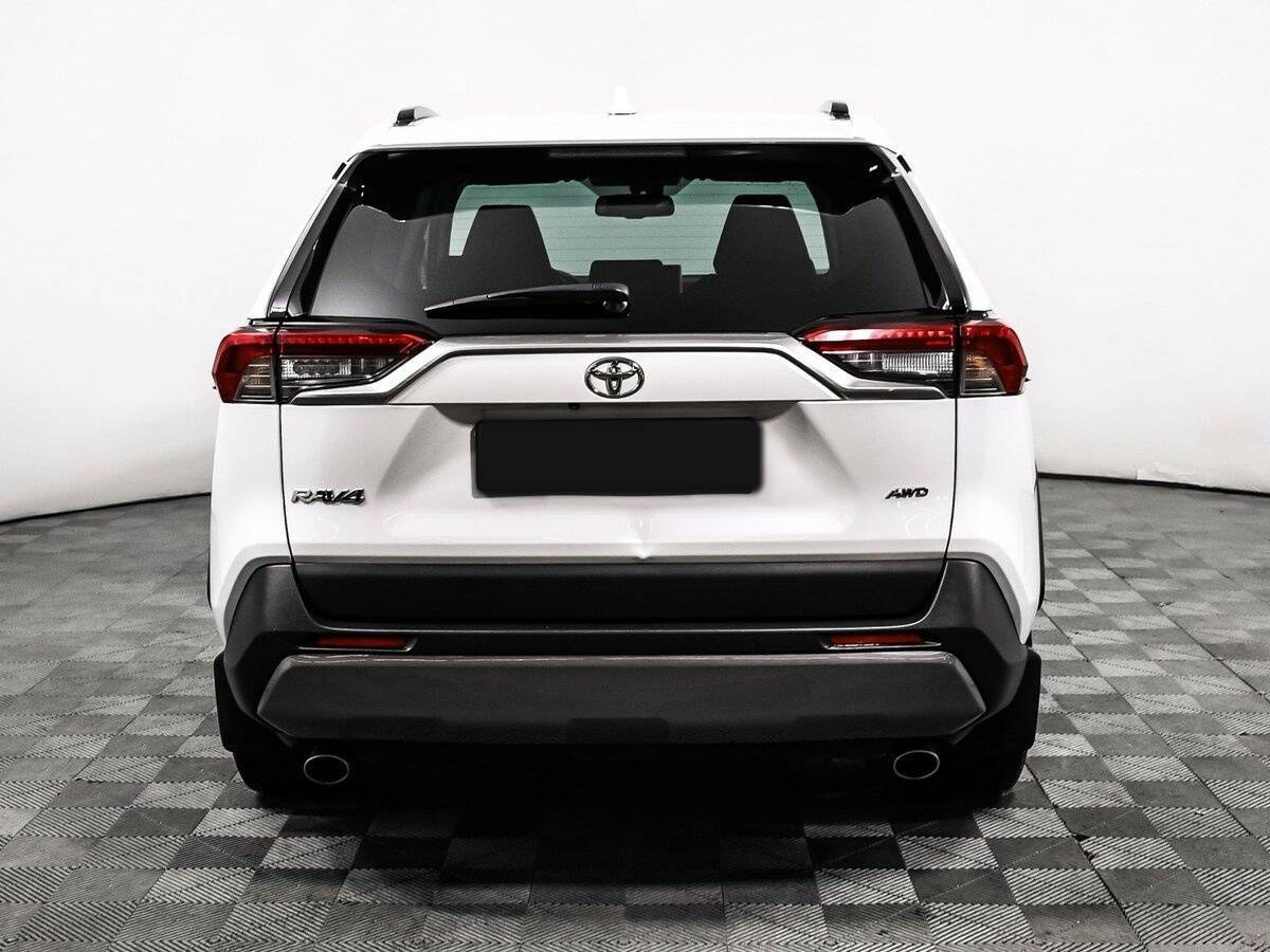 Toyota RAV4 с пробегом — 2021 год. Фото: #5