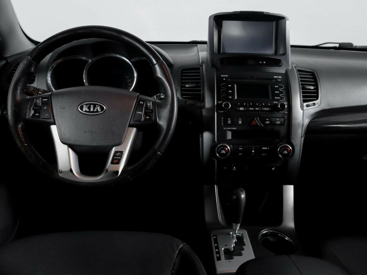 Kia Sorento с пробегом — 2011 год. Фото: #11