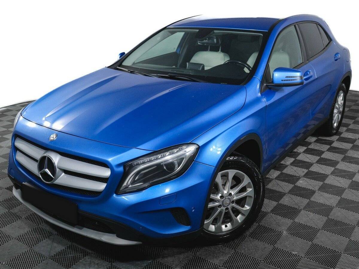 Mercedes-Benz GLA с пробегом — 2015 год. Фото: #12
