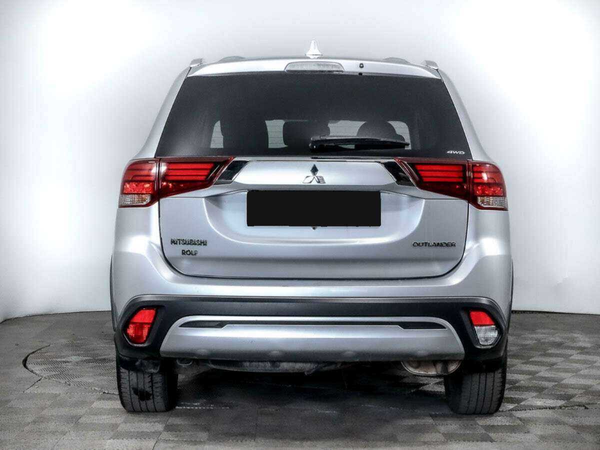 Mitsubishi Outlander с пробегом — 2019 год. Фото: #4