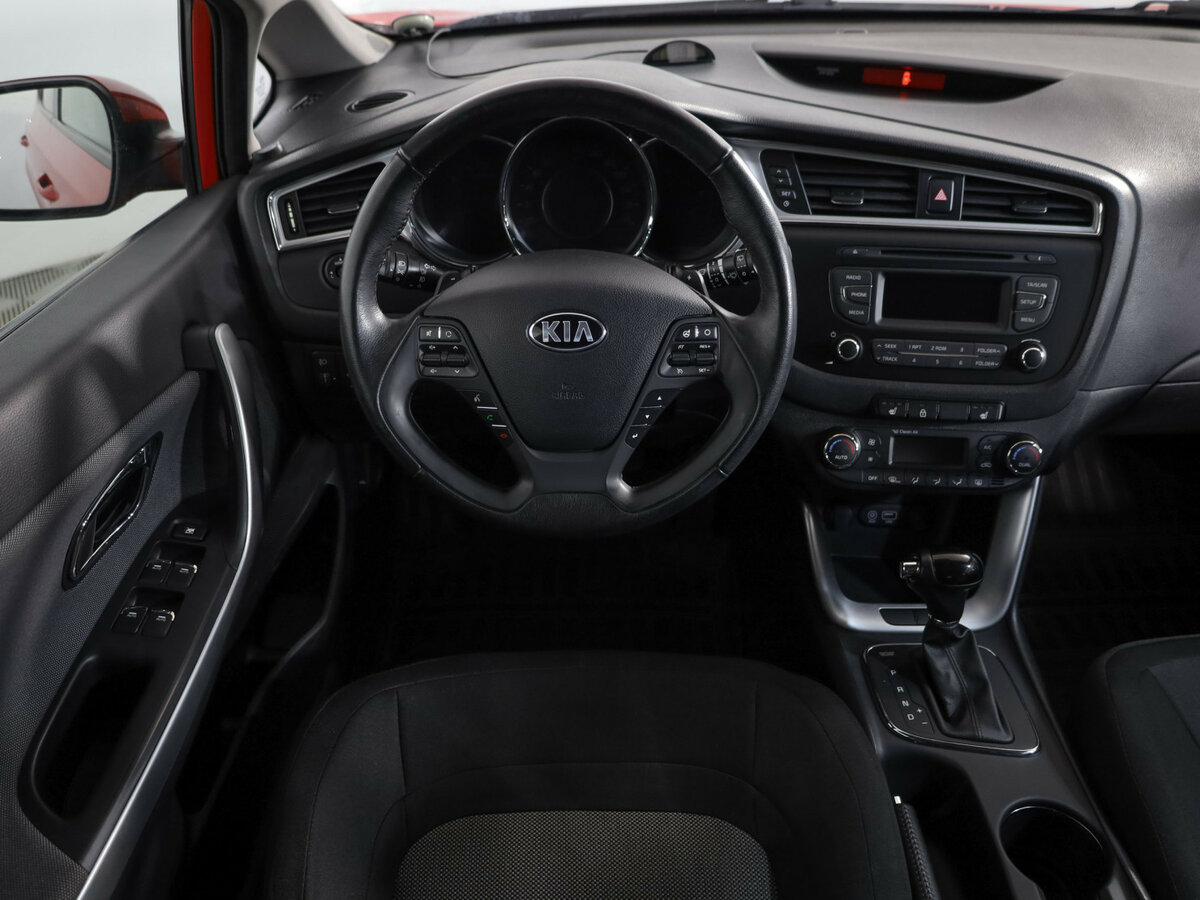 Kia Ceed с пробегом — 2016 год. Фото: #8