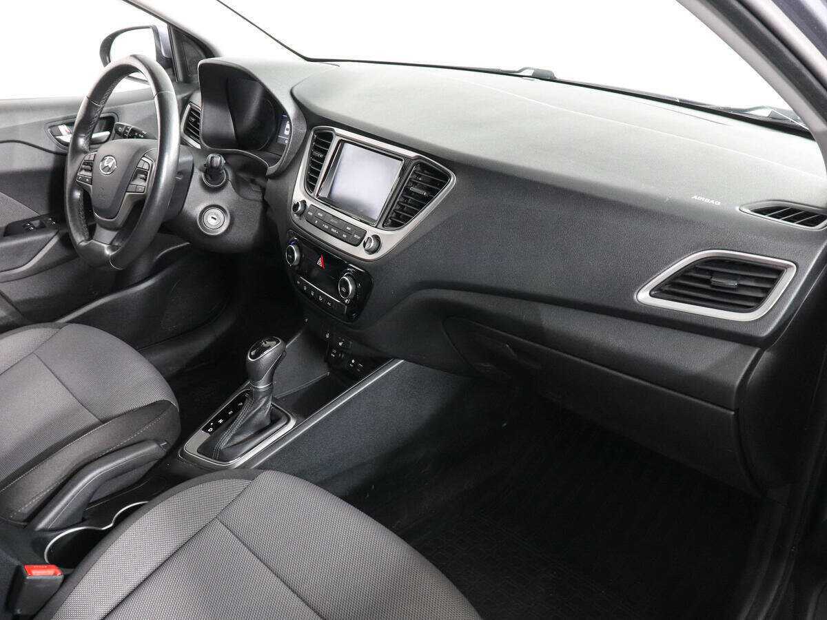 Hyundai Solaris с пробегом — 2018 год. Фото: #9