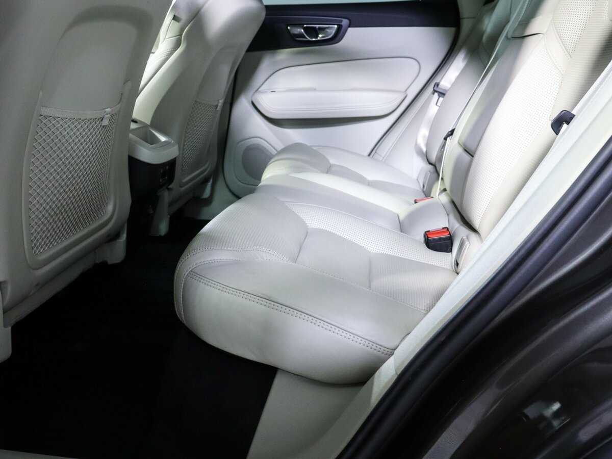 Volvo XC60 с пробегом — 2017 год. Фото: #6