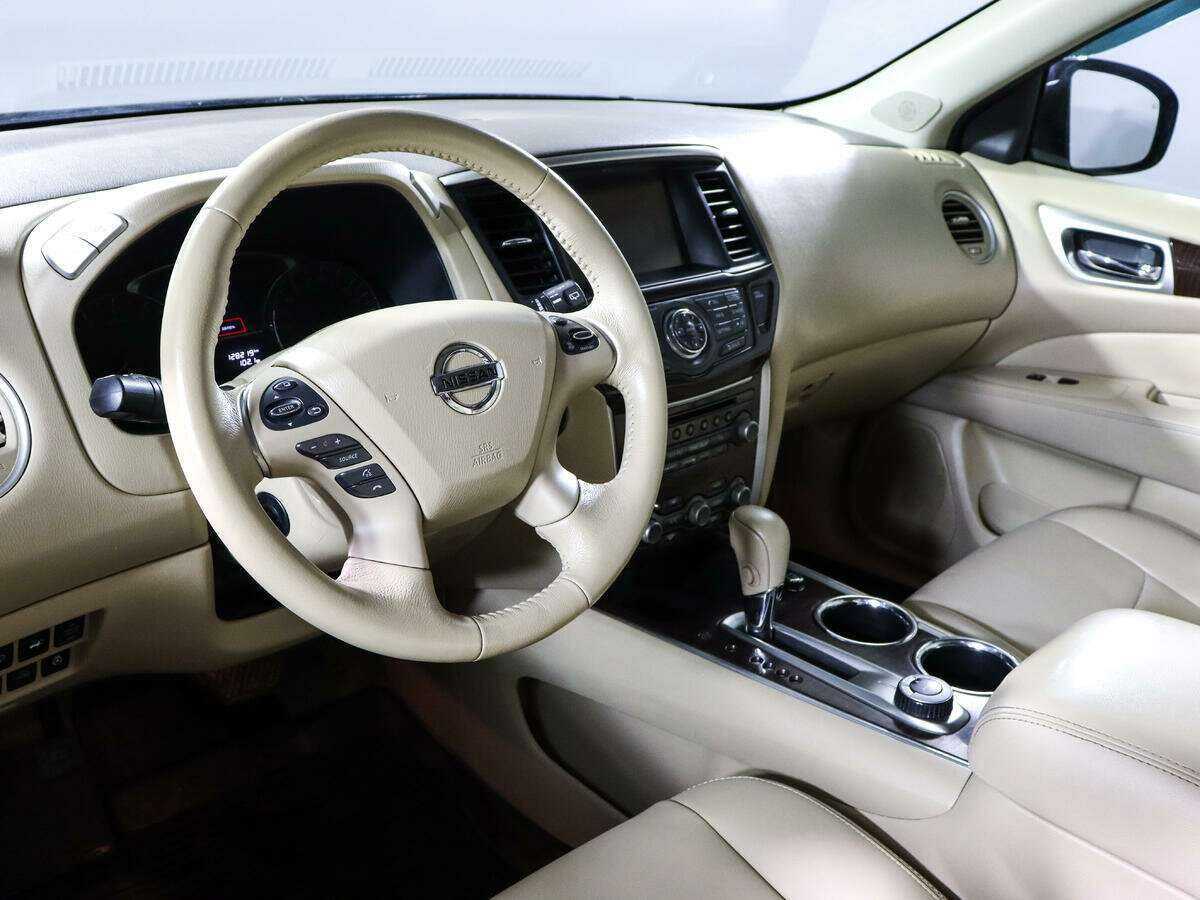 Nissan Pathfinder с пробегом — 2014 год. Фото: #11