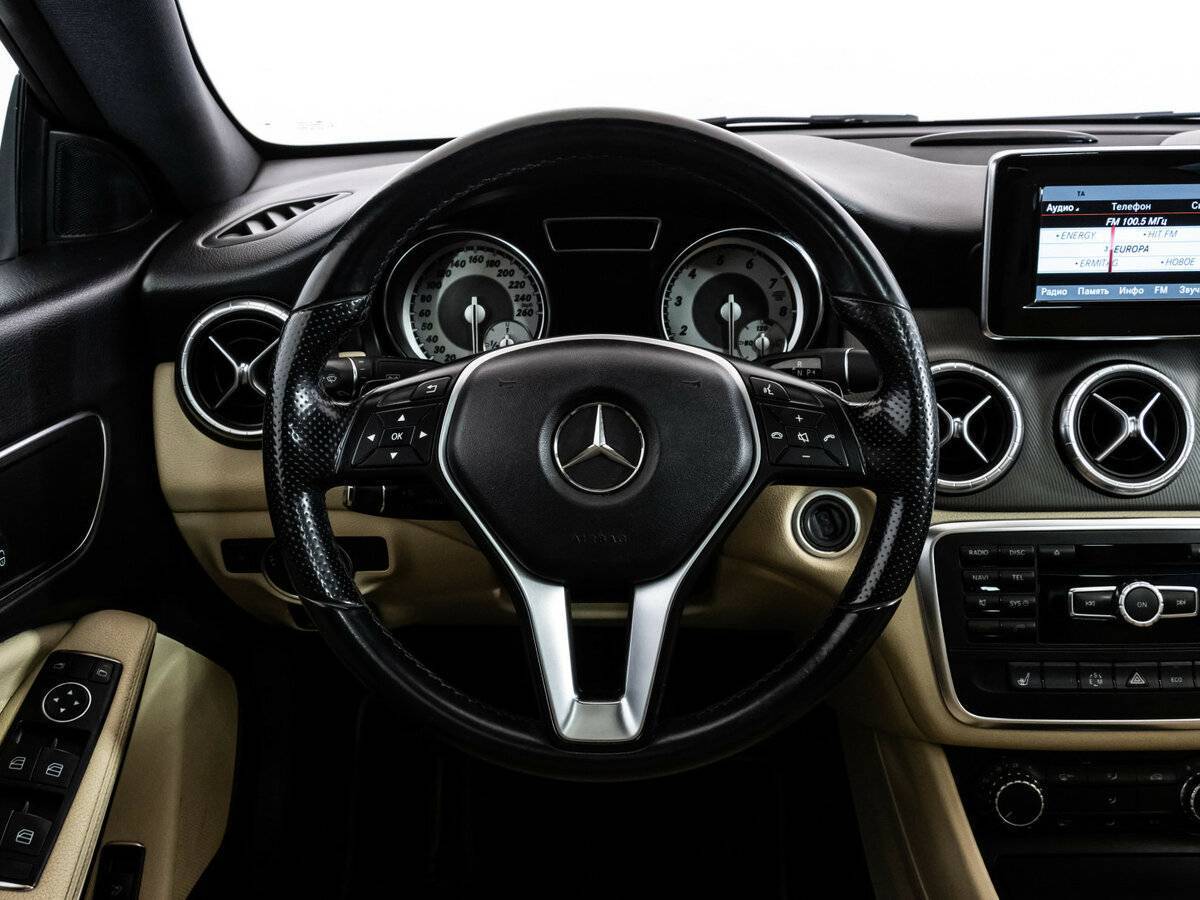 Mercedes-Benz CLA с пробегом — 2013 год. Фото: #9