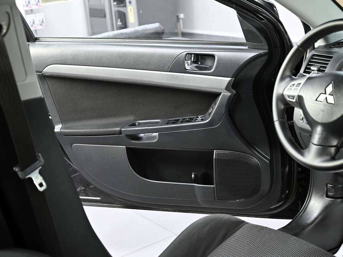Mitsubishi Lancer с пробегом — 2008 год. Фото: #6