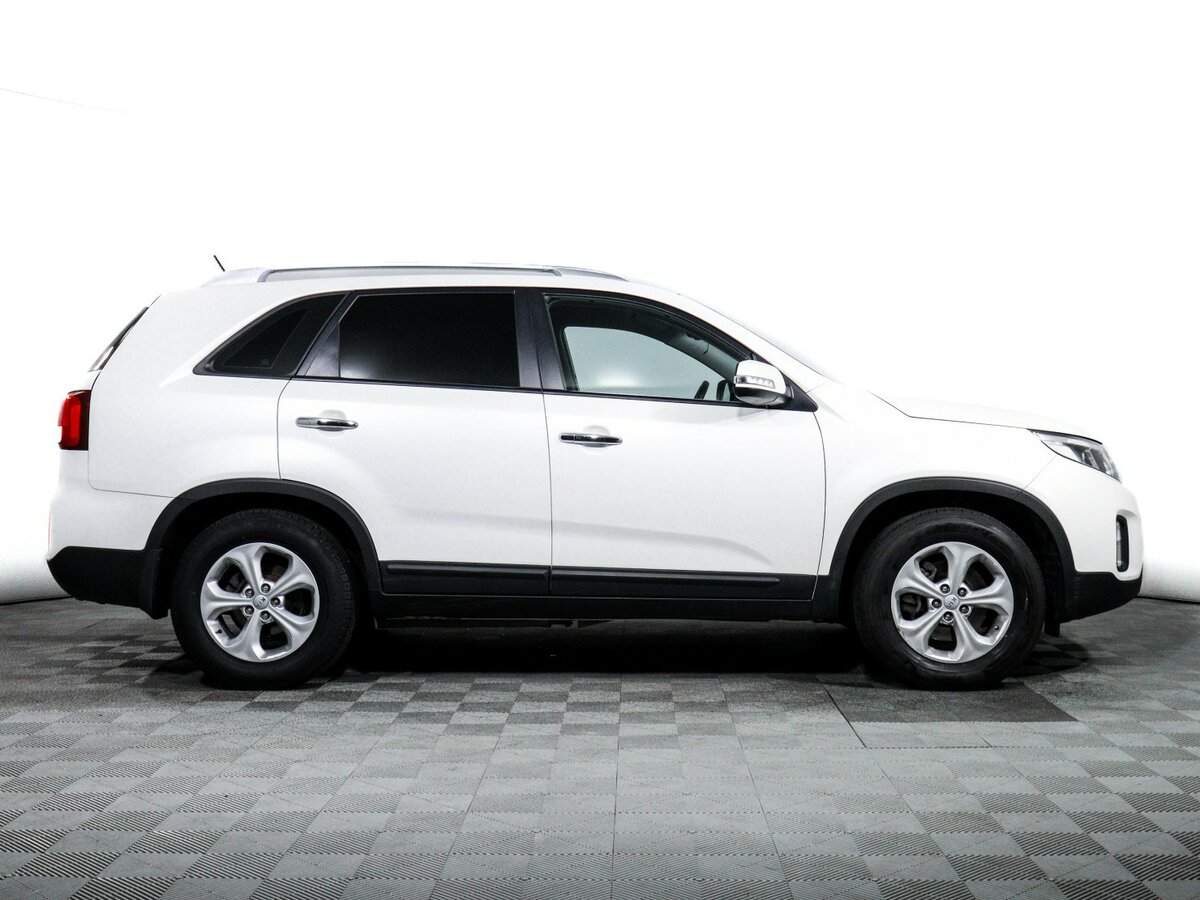 Kia Sorento с пробегом — 2015 год. Фото: #3