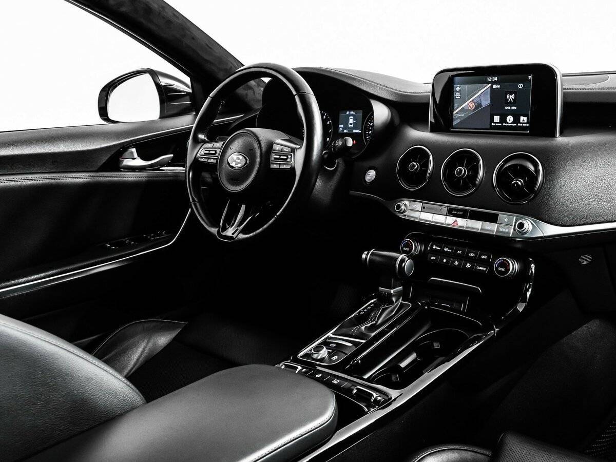 Kia Stinger с пробегом — 2019 год. Фото: #8