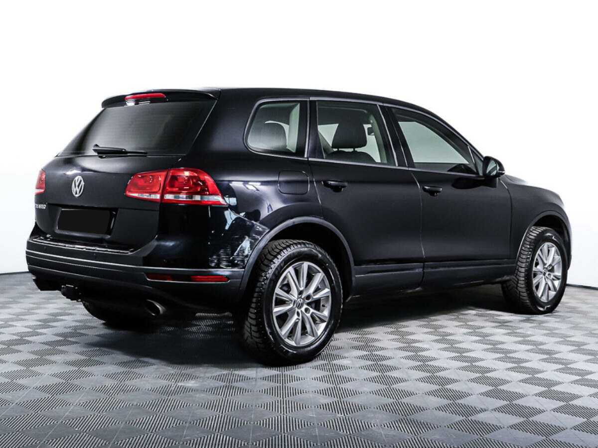 Volkswagen Touareg с пробегом — 2015 год. Фото: #4