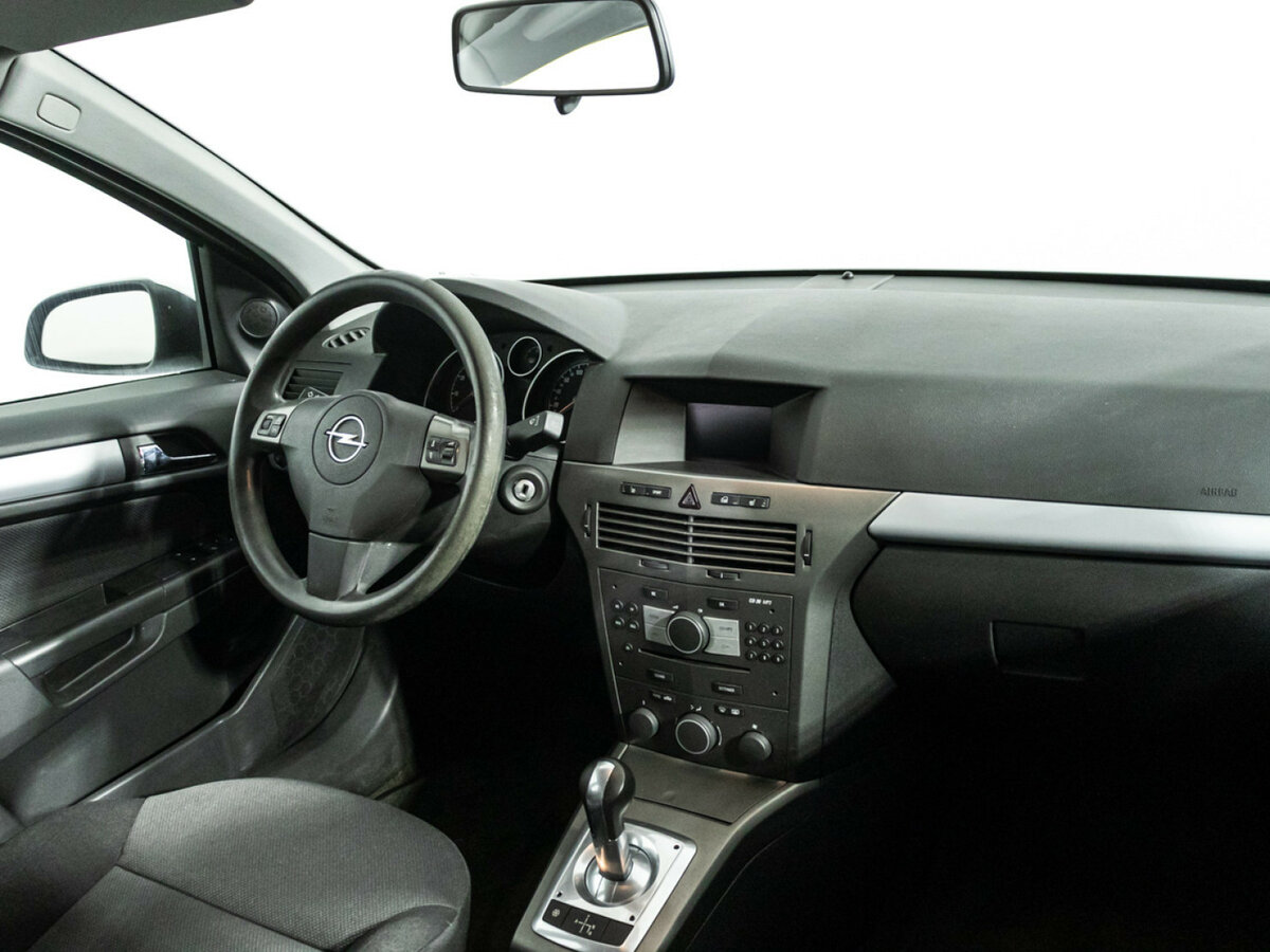 Opel Astra с пробегом — 2006 год. Фото: #8