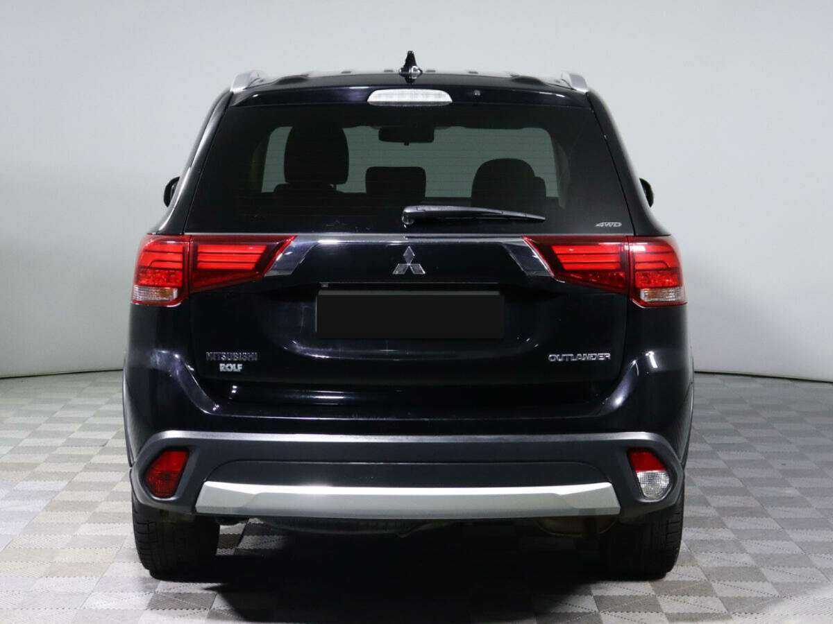 Mitsubishi Outlander с пробегом — 2018 год. Фото: #5