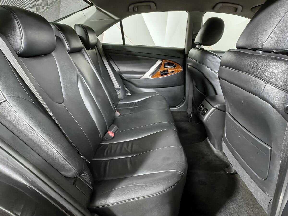 Toyota Camry с пробегом — 2008 год. Фото: #11