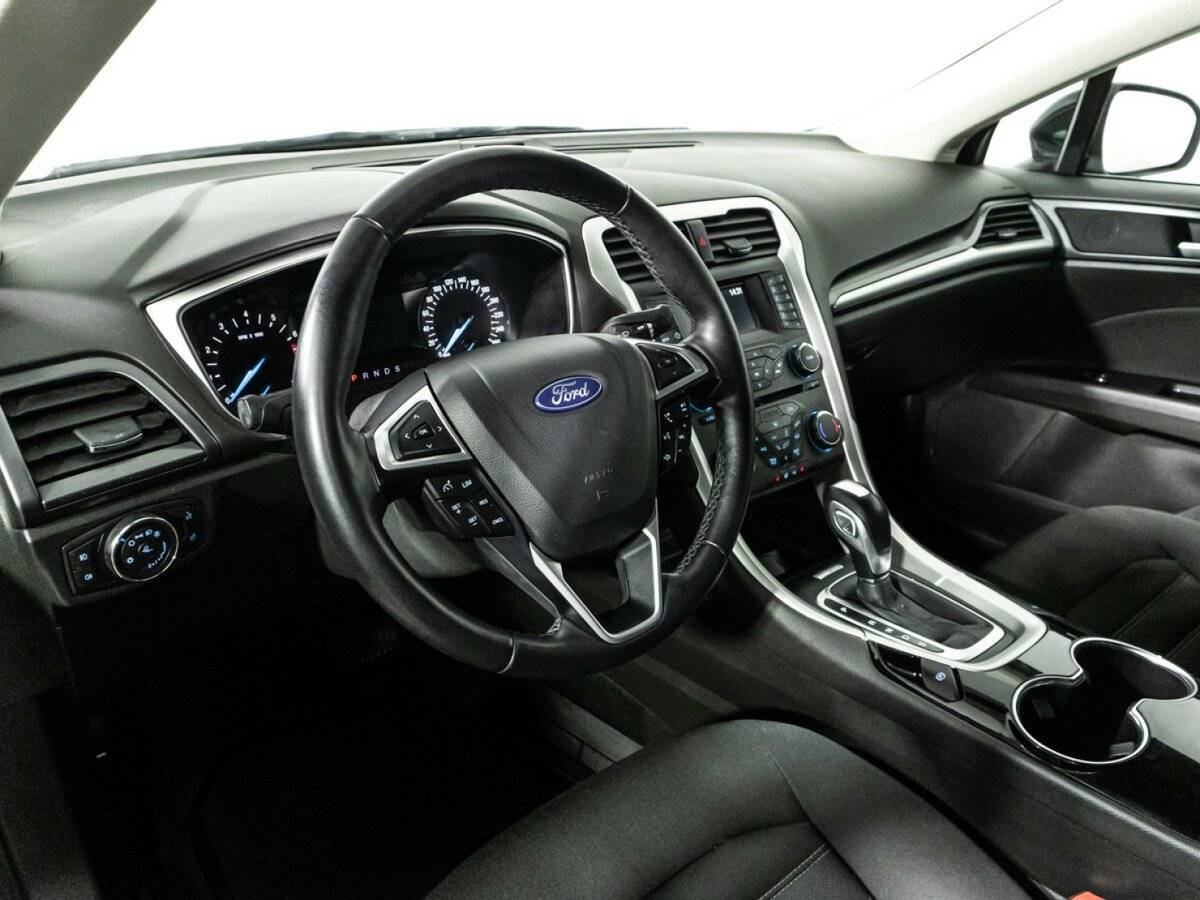 Ford Mondeo с пробегом — 2015 год. Фото: #10