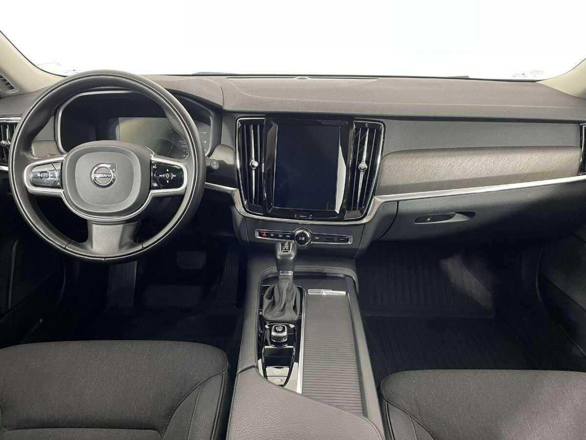 Volvo V90 Cross Country с пробегом — 2018 год. Фото: #6
