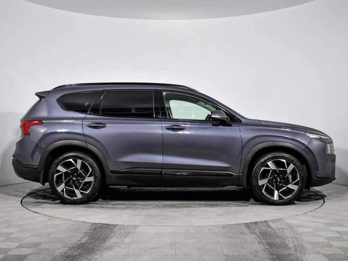 Hyundai Santa Fe с пробегом — 2021 год. Фото: #3