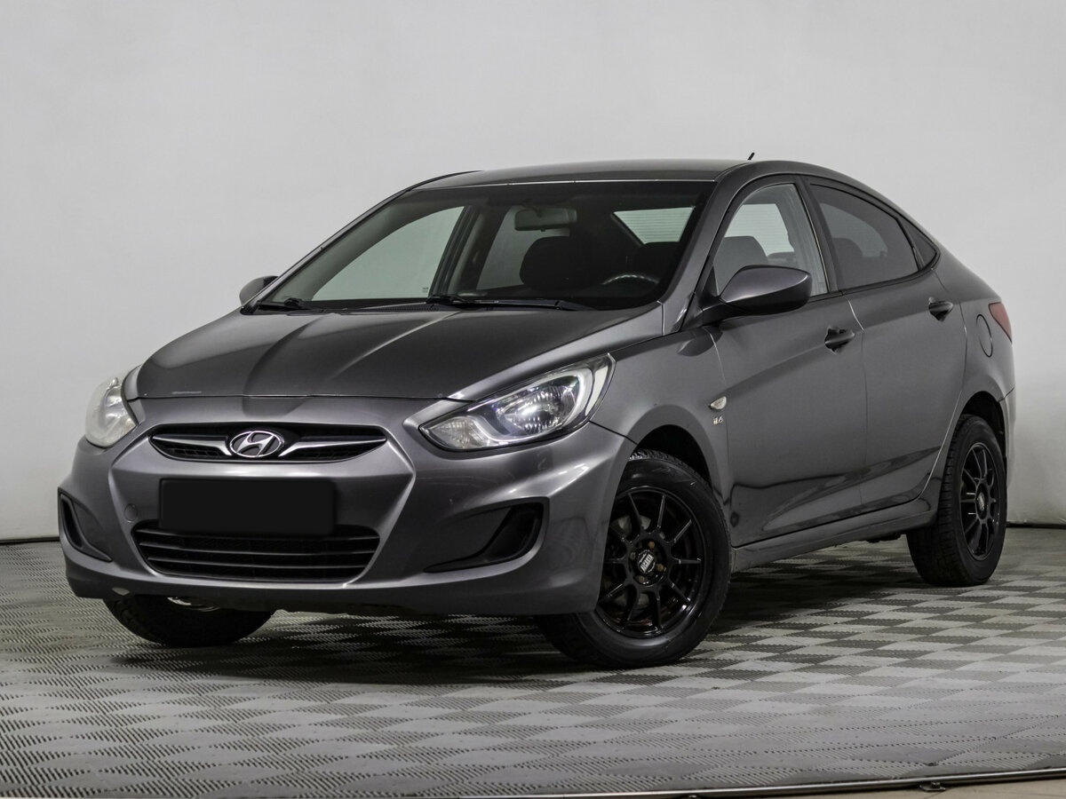 Hyundai Solaris с пробегом — 2011 год. Посмотреть фото