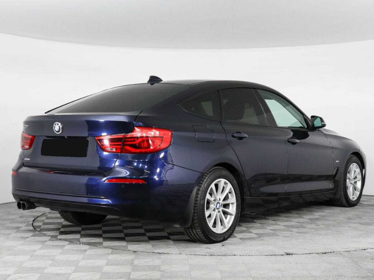 BMW 3 серии с пробегом — 2016 год. Фото: #1