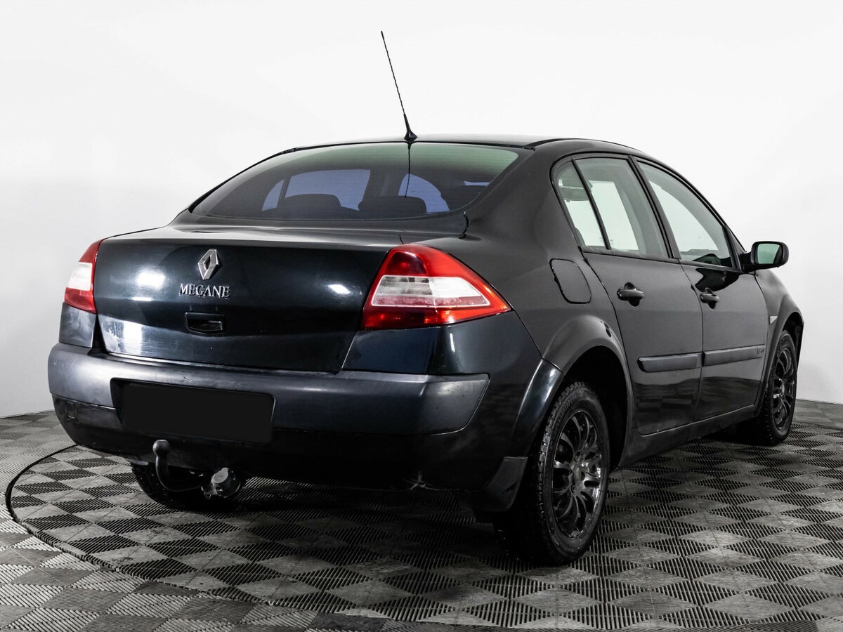Renault Megane с пробегом — 2005 год. Фото: #3
