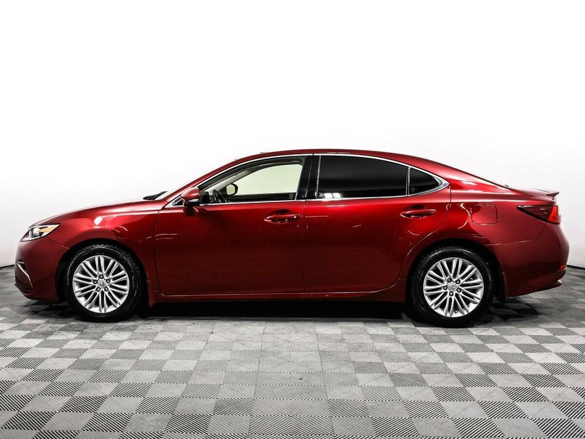 Lexus ES с пробегом — 2016 год. Фото: #7