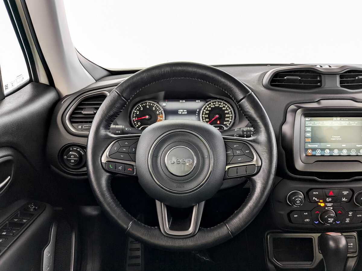 Jeep Renegade с пробегом — 2019 год. Фото: #20