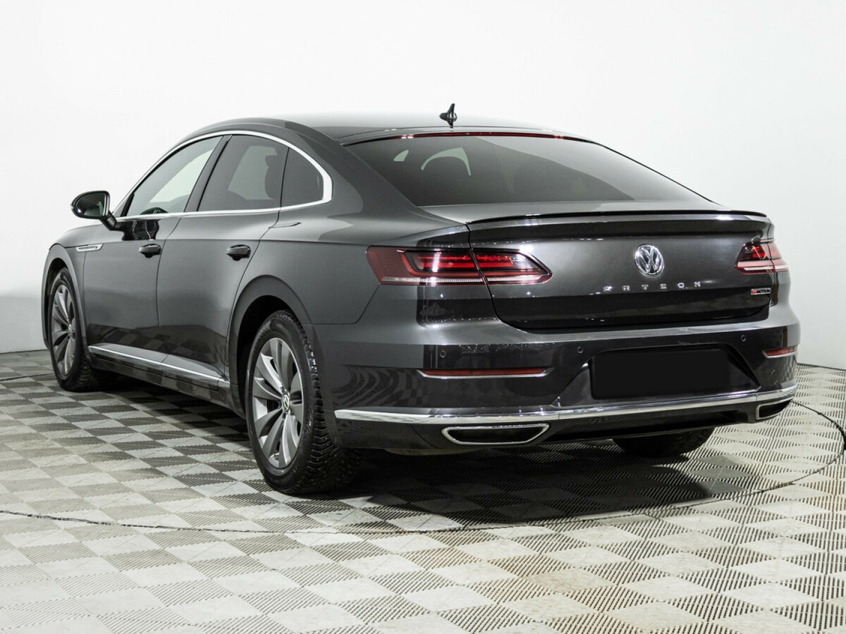 Volkswagen Arteon с пробегом — 2018 год. Фото: #6