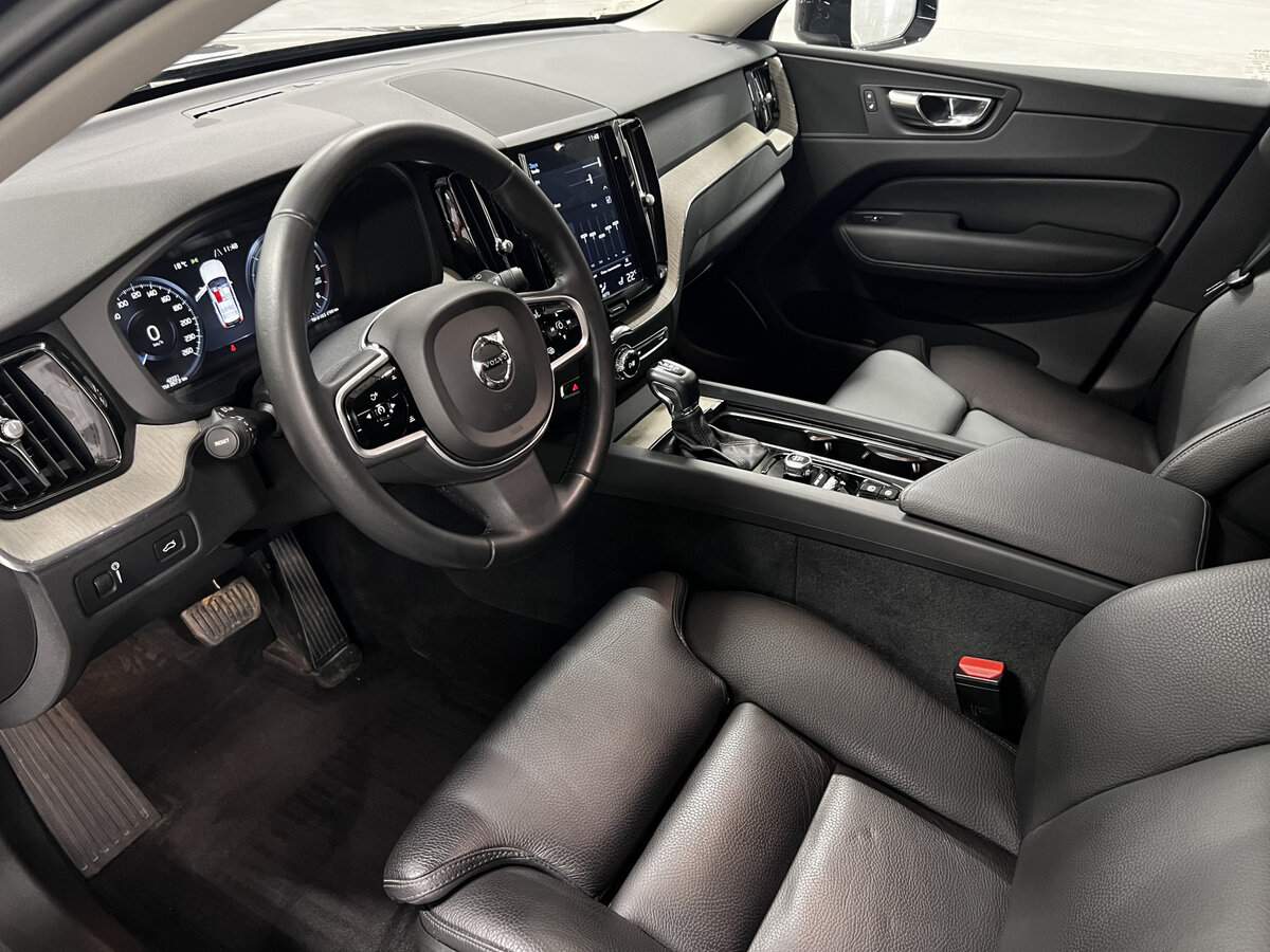Volvo XC60 с пробегом — 2018 год. Фото: #15