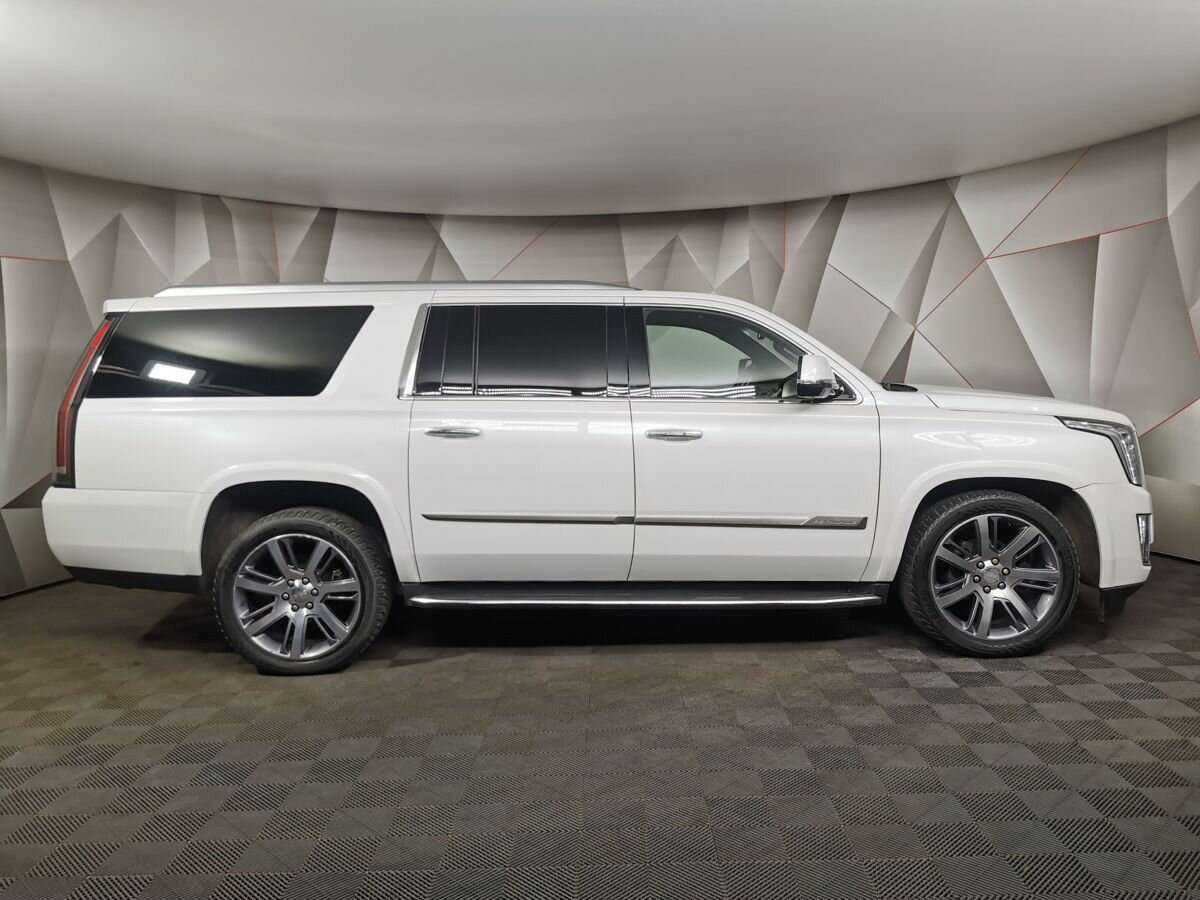 Cadillac Escalade с пробегом — 2016 год. Фото: #5