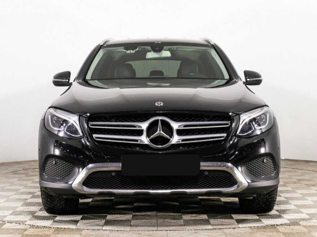 Mercedes-Benz GLC с пробегом — 2017 год. Фото: #1
