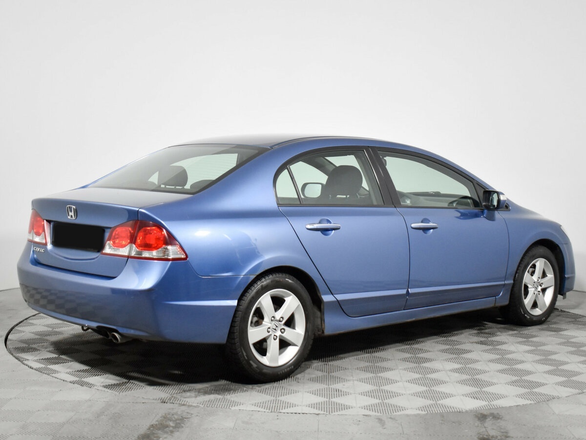 Honda Civic с пробегом — 2009 год. Фото: #4