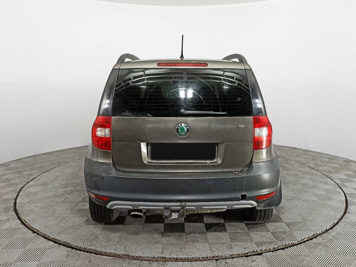 Skoda Yeti с пробегом — 2011 год. Фото: #4