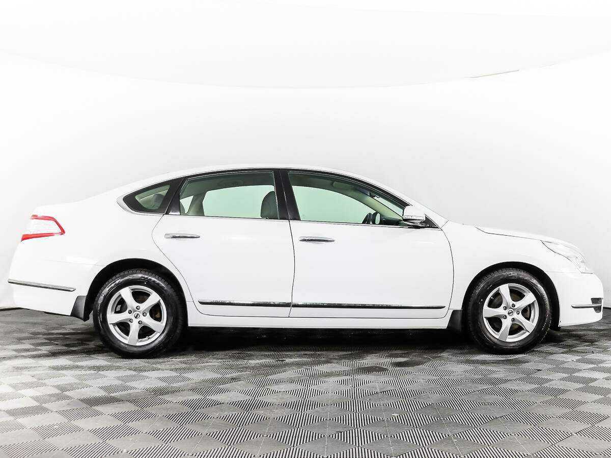 Nissan Teana с пробегом — 2011 год. Фото: #3