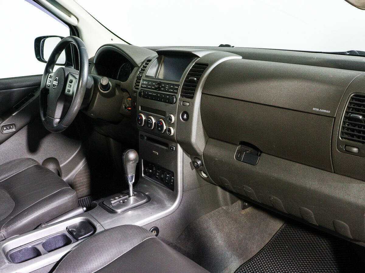 Nissan Pathfinder с пробегом — 2006 год. Фото: #8