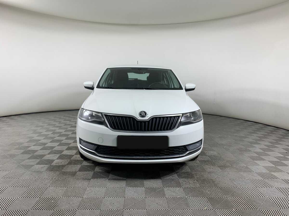 Skoda Rapid с пробегом — 2018 год. Фото: #1