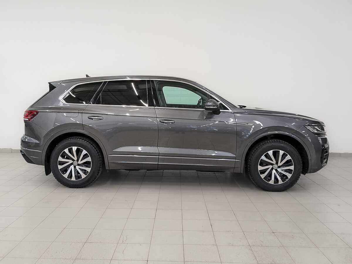 Volkswagen Touareg с пробегом — 2019 год. Фото: #3