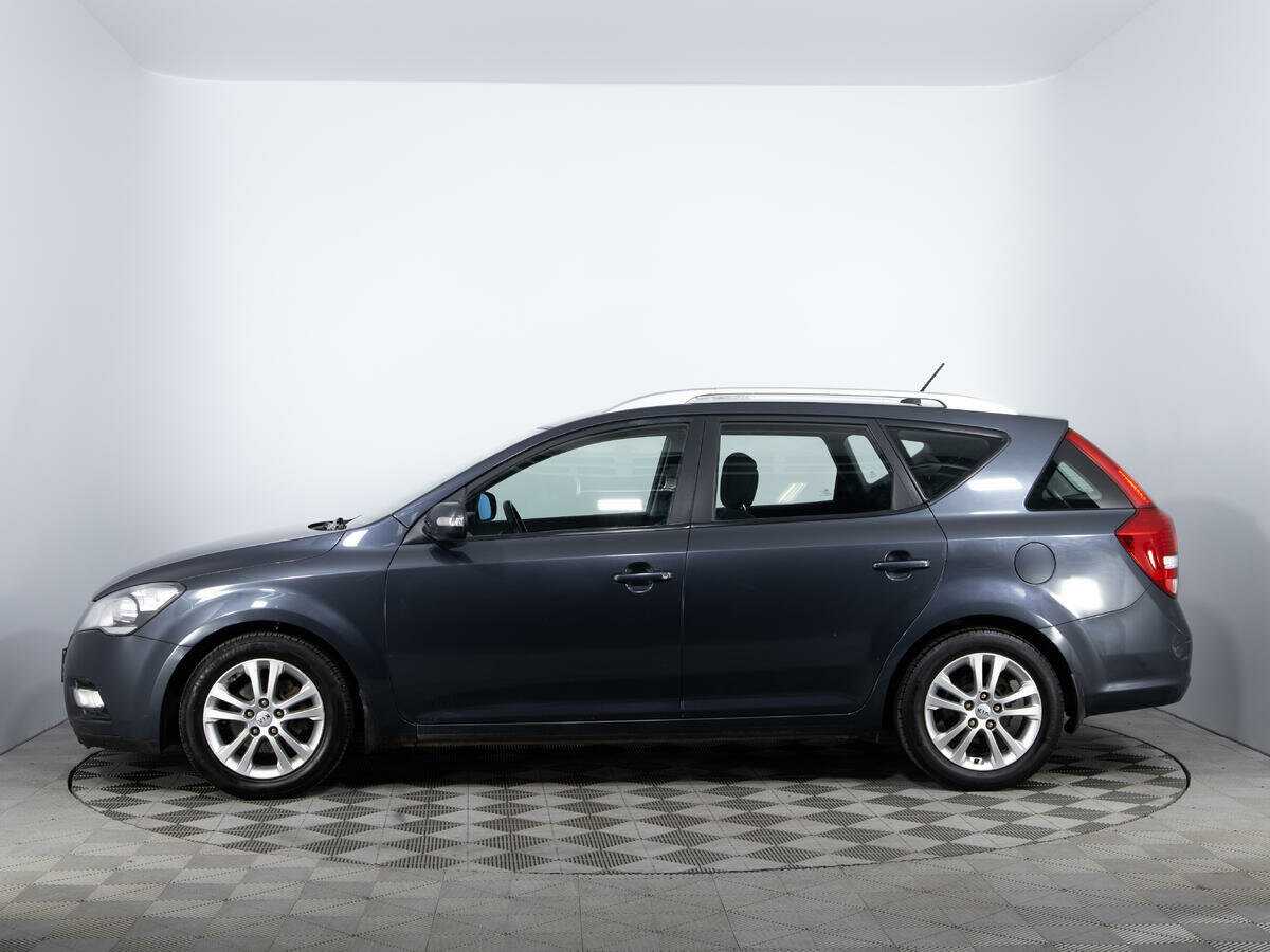 Kia Ceed с пробегом — 2010 год. Фото: #7