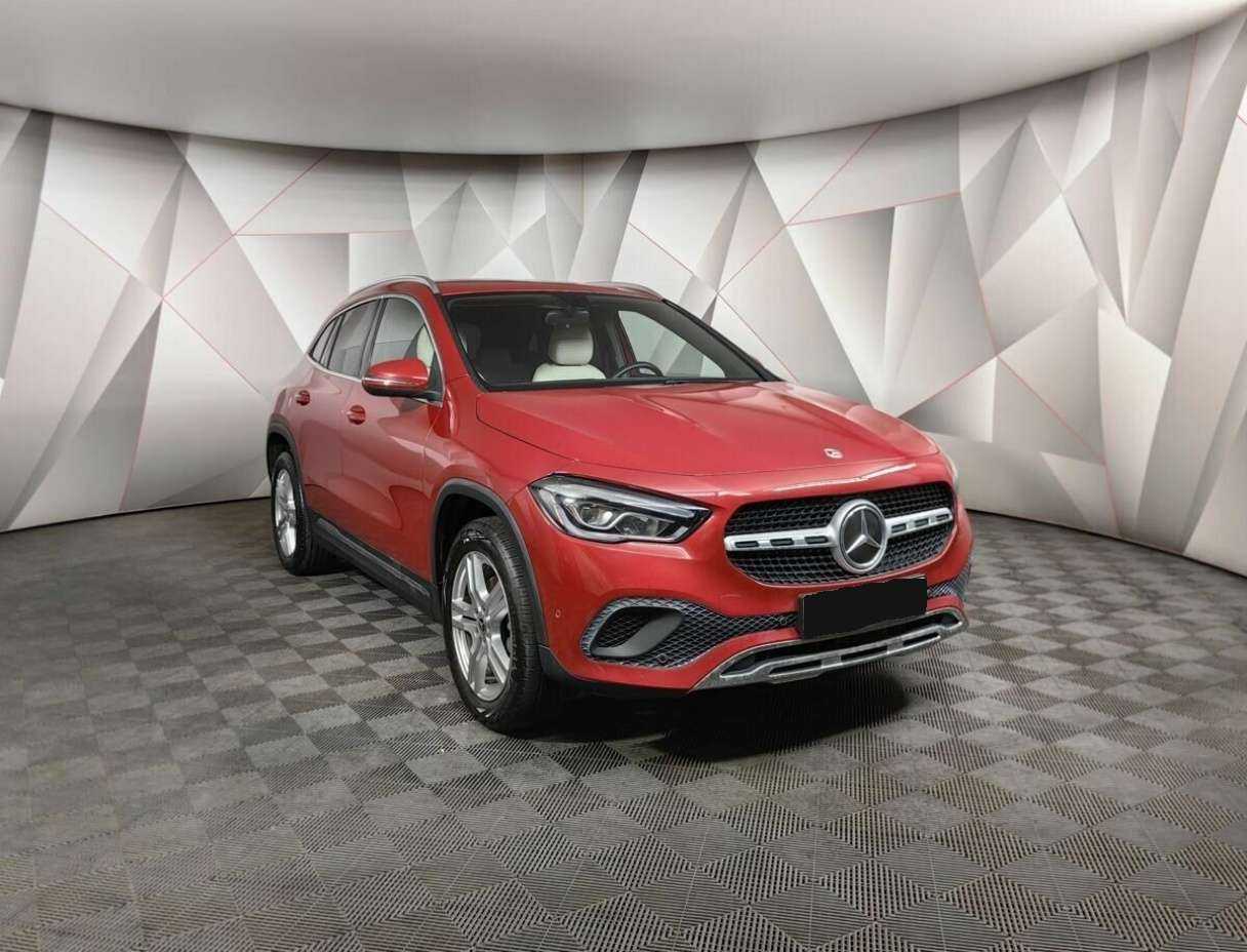 Mercedes-Benz GLA с пробегом — 2020 год. Фото: #2