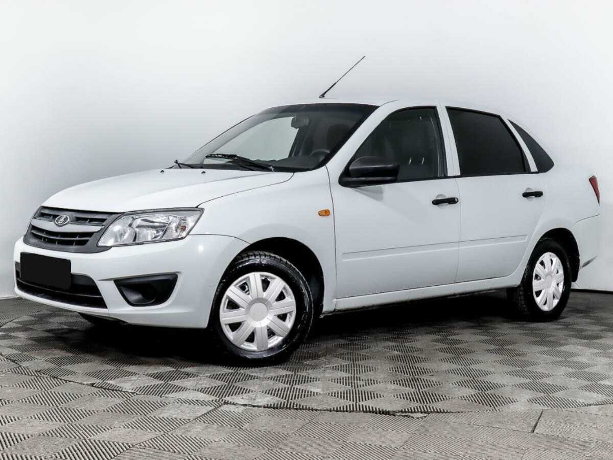 Lada (ВАЗ) Granta с пробегом — 2015 год. Посмотреть фото